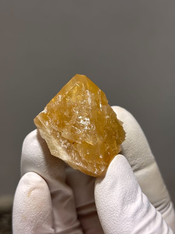 Honey-orange scheelite crystal from Xuebaoding, Sichuan, China, second angle