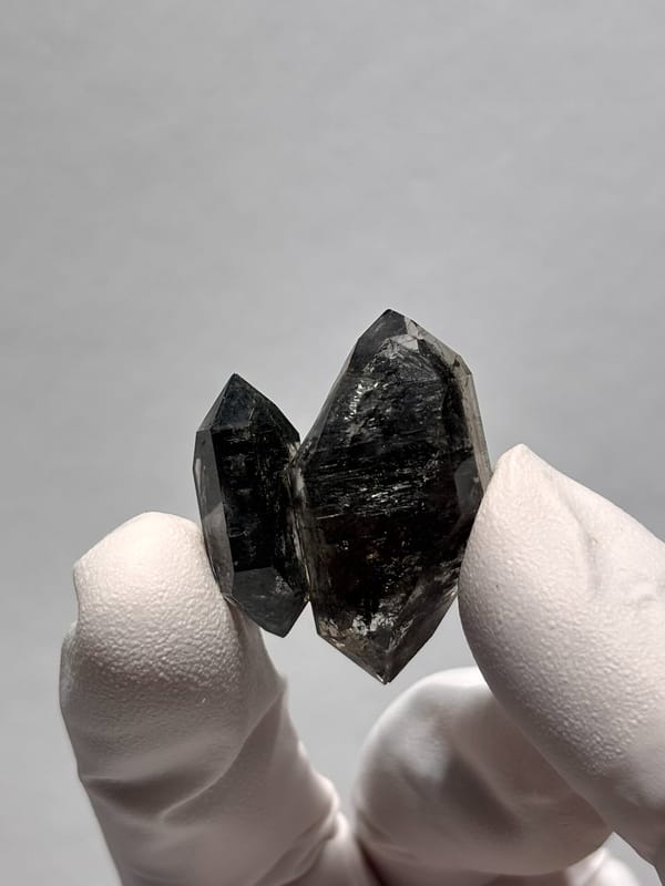Twinned black double-terminated quartz pair from Yunnan, China, second angle
