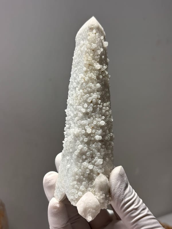White candle quartz tower from Inner Mongolia, China, second angle