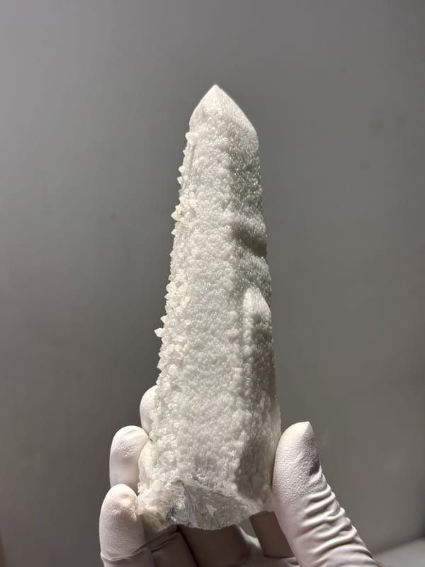 White candle quartz tower from Inner Mongolia, China, reverse side