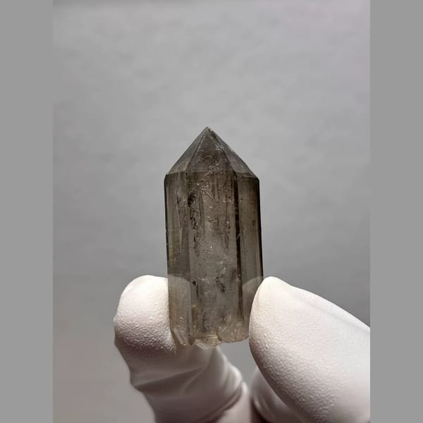Enhydro Quartz with Moving Bubble from Yunnan, China — alternate view