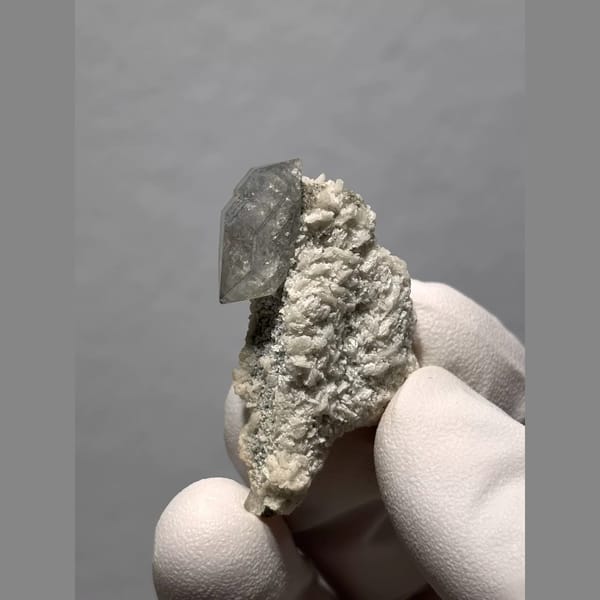 Sketch-Inclusion Quartz on Dolomite from Yunnan, China — alternate view