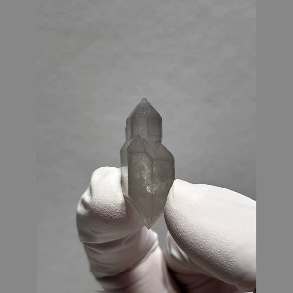 Sketch-Inclusion Double-Terminated Quartz from Yunnan, China — alternate view