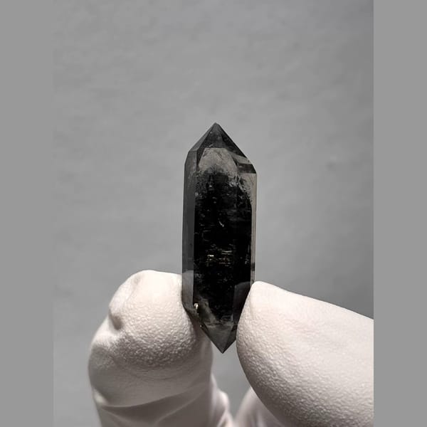 Black-Core Double-Terminated Quartz from Yunnan, China — alternate view
