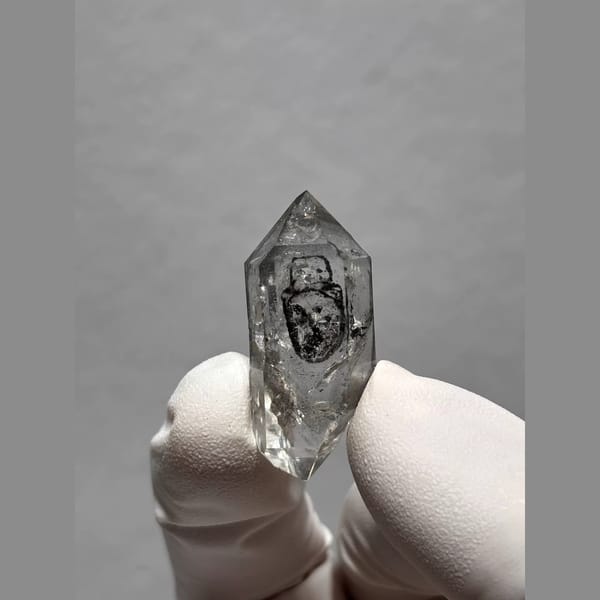 Drifting-Sand Double-Terminated Quartz from Yunnan, China — complete view