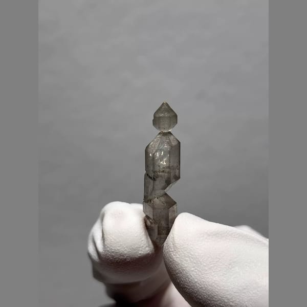 Sketch-Inclusion Double-Terminated Quartz from Yunnan, China — alternate view