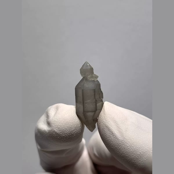 Sketch-Inclusion Double-Terminated Quartz from Yunnan, China — alternate view