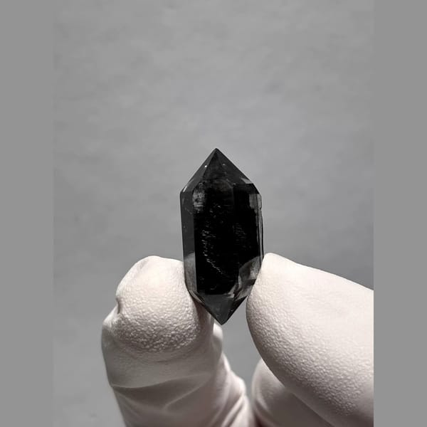 Black-Core Double-Terminated Quartz from Yunnan, China — alternate view