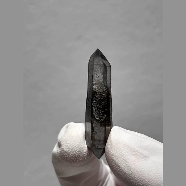 Bright Double-Terminated Quartz from Yunnan, China — detail view