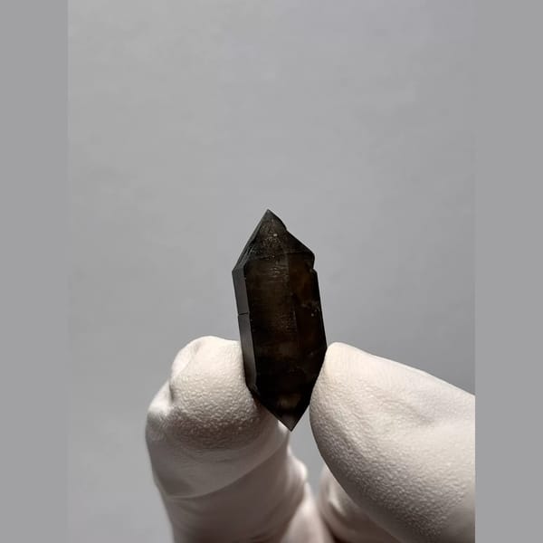Light Smoky Double-Terminated Quartz from Yunnan, China — complete view