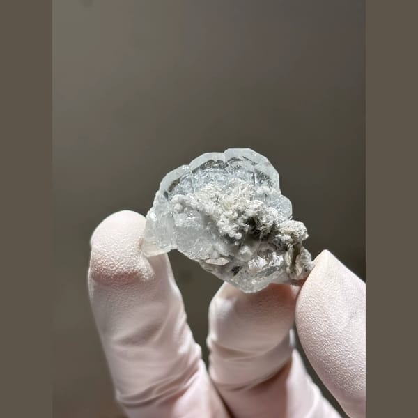 Pale blue aquamarine with mica from Xuebaoding, Sichuan — alternate view