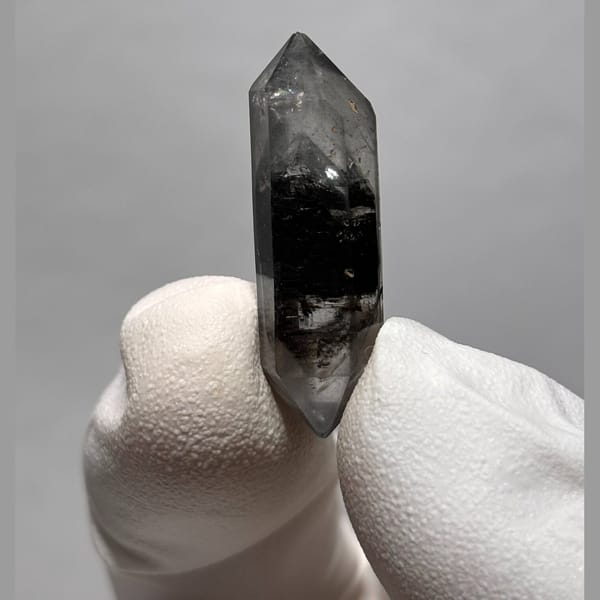 Quartz crystal from Yunnan, 2.9 cm across, raw mineral specimen, photo 2 of 7