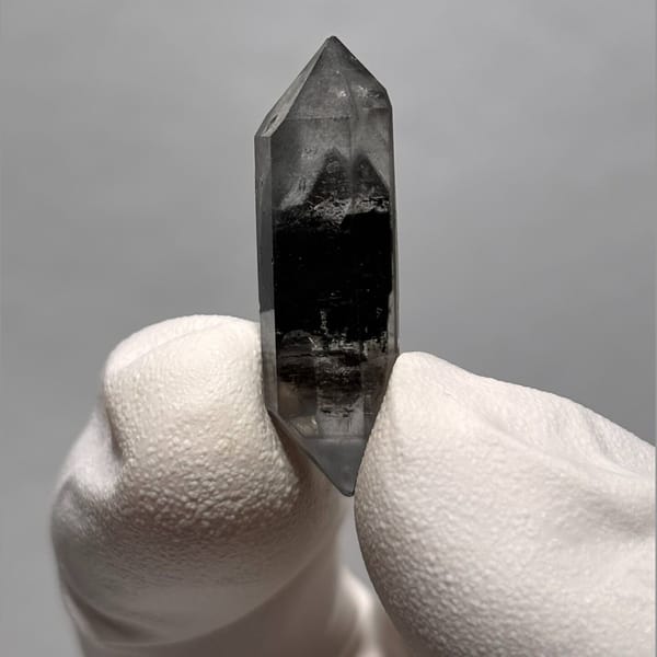 Quartz specimen from Yunnan, 0.8 × 0.8 × 2.9 cm, photo 6 of 7