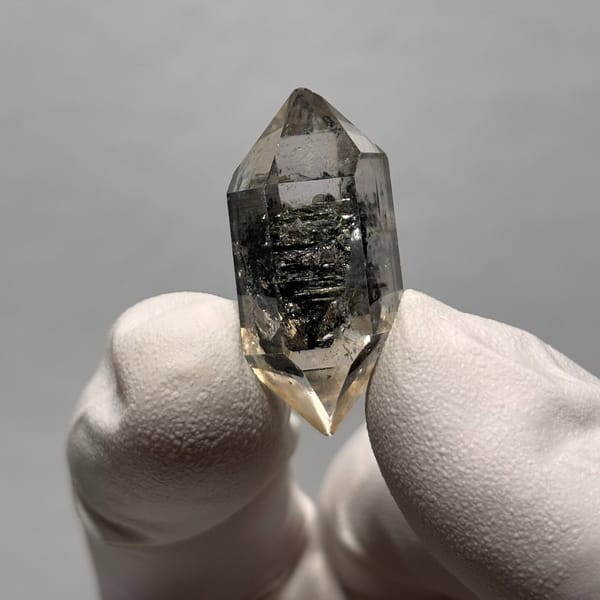 Quartz crystal from Yunnan, China, natural mineral specimen, photo 1 of 7