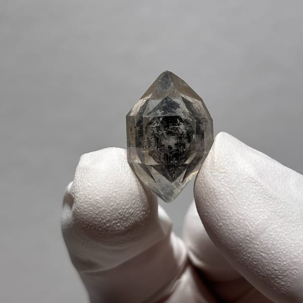 One-of-a-kind quartz crystal specimen from Guizhou, China, photo 4 of 7