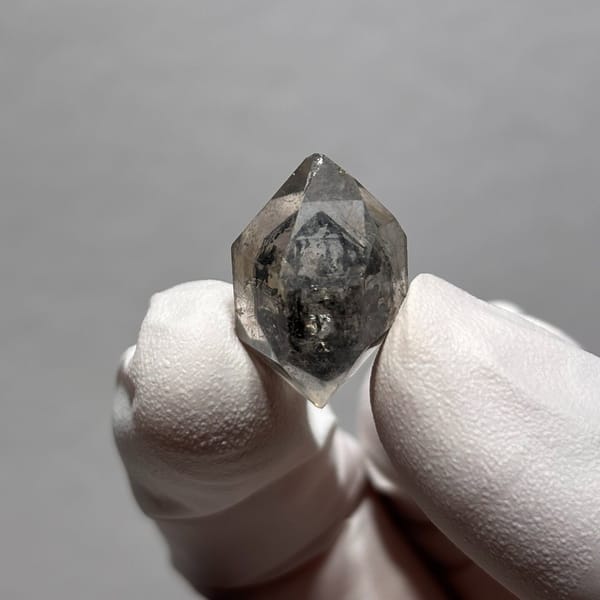 Quartz crystal from Guizhou, natural mineral for display, photo 5 of 7