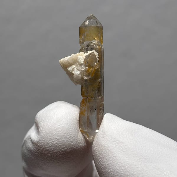 Quartz specimen from Yunnan, 0.9 × 1.3 × 3.3 cm, photo 6 of 6