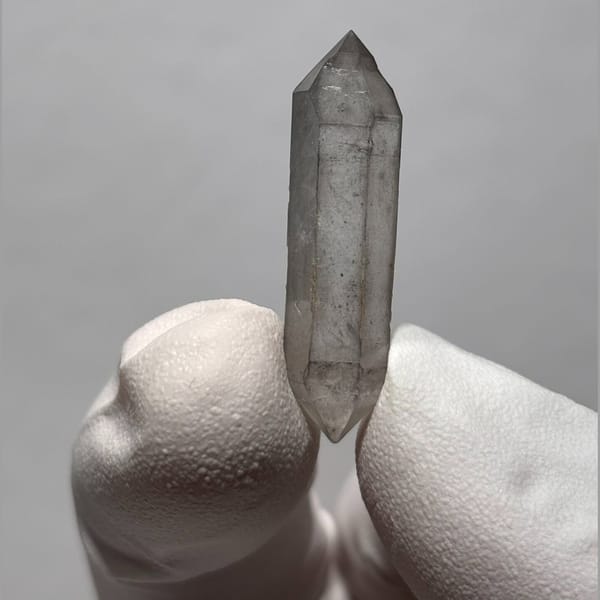 Quartz crystal from Yunnan, China, natural mineral specimen, photo 1 of 6