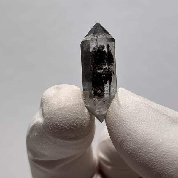 Quartz crystal from Yunnan, natural mineral for display, photo 5 of 6