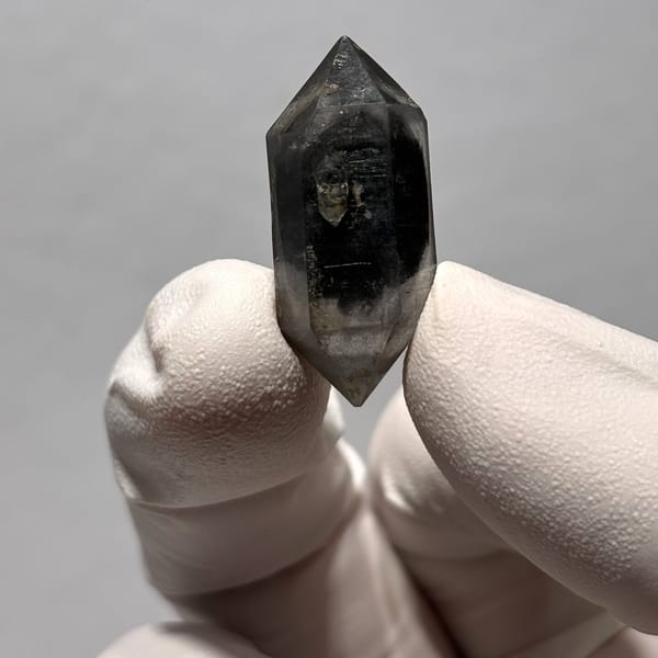 Quartz specimen from Yunnan, 1.2 × 1 × 2.9 cm, photo 6 of 6