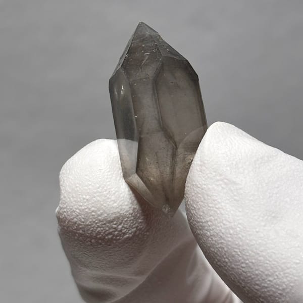 Quartz specimen from Yunnan, 1.4 × 1.1 × 2.7 cm, photo 6 of 6
