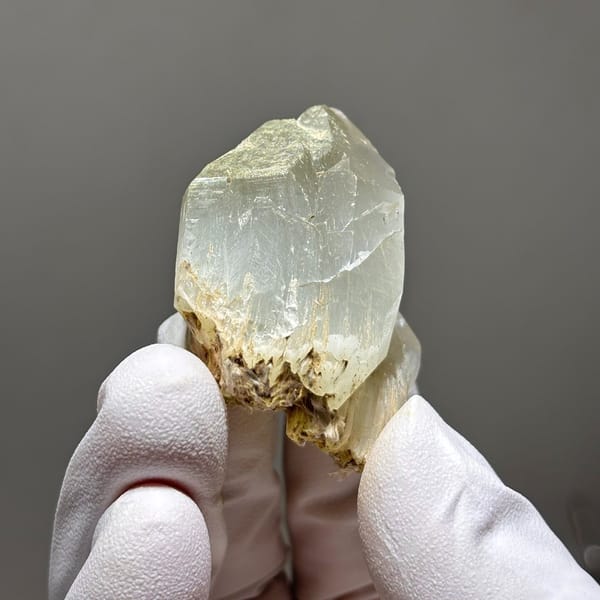 Crystal of rutilated quartz from Sichuan, one-of-a-kind specimen, photo 3 of 6