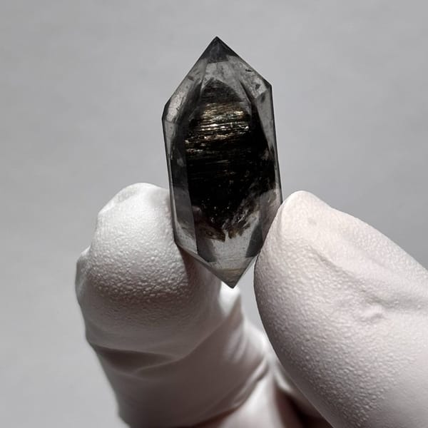 Quartz double-terminated crystal from Yunnan, China, natural mineral specimen, photo 1 of 6