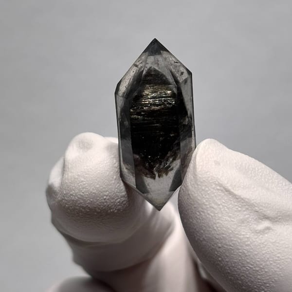 Quartz crystal from Yunnan, 3 cm across, raw mineral specimen, photo 2 of 6