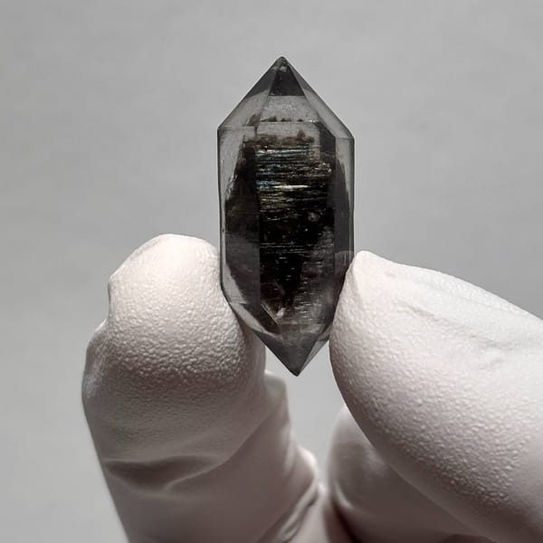Quartz crystal from Yunnan, natural mineral for display, photo 5 of 6