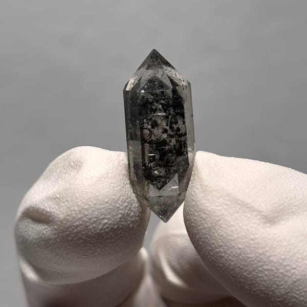 One-of-a-kind quartz crystal specimen from Yunnan, China, photo 4 of 6