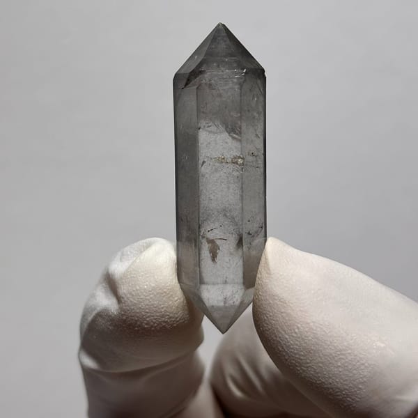 Quartz double-terminated crystal from Yunnan, China, natural mineral specimen, photo 1 of 6