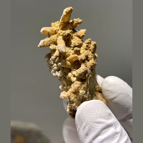 Quartz crystal with calcite from Jinkouhe, natural mineral for display, photo 5 of 5
