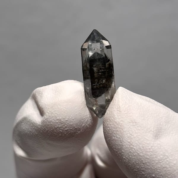 One-of-a-kind quartz crystal specimen from Yunnan, China, photo 4 of 5