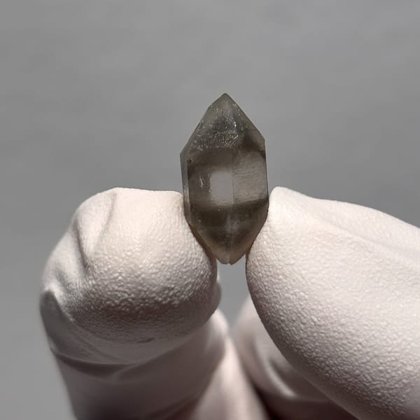 One-of-a-kind quartz crystal specimen from Yunnan, China, photo 4 of 5