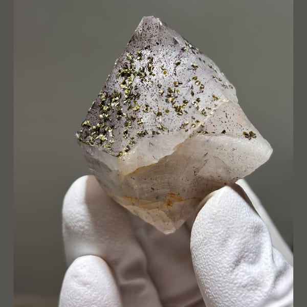 Quartz crystal with epidote from Sichuan, natural mineral for display, photo 5 of 5