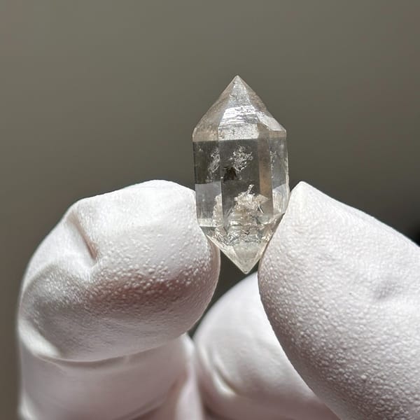 One-of-a-kind quartz crystal specimen from Yunnan, China, photo 4 of 5