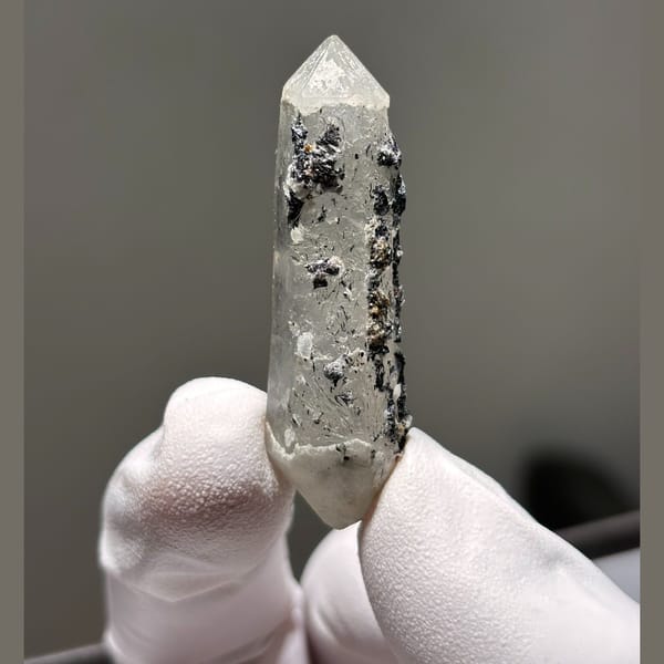 Quartz crystal with hematite from Inner Mongolia, natural mineral for display, photo 5 of 5