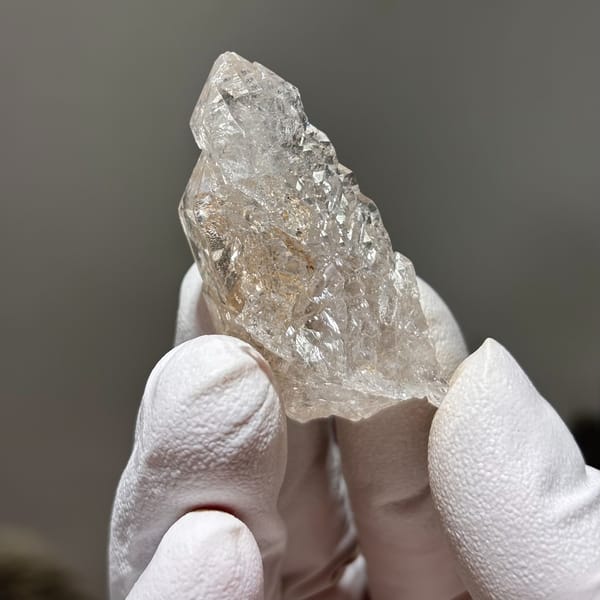 One-of-a-kind quartz crystal specimen from Jinkouhe, Sichuan, China, photo 4 of 5