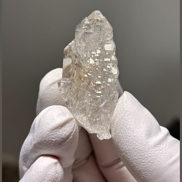 Quartz crystal from Jinkouhe, natural mineral for display, photo 5 of 5