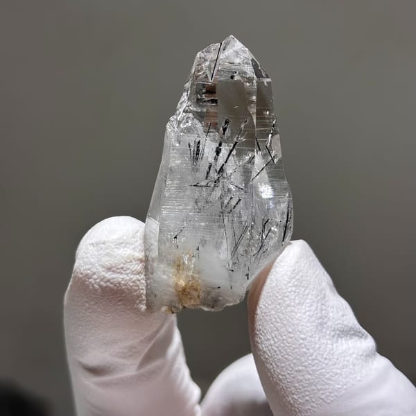Quartz crystal from Pakistan, 4.4 cm across, raw mineral specimen, photo 2 of 5