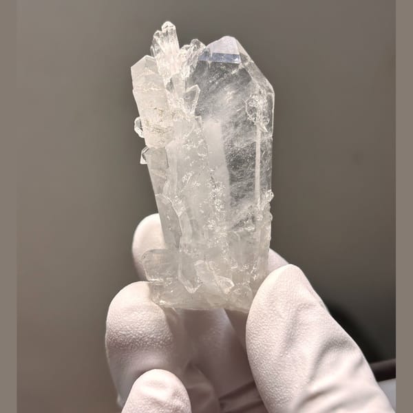 Quartz crystal from Pakistan, 6.3 cm across, raw mineral specimen, photo 2 of 5