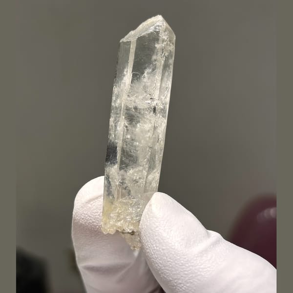 Clear quartz floater crystal from Xuebaoding, Sichuan, China, natural mineral specimen, photo 1 of 5