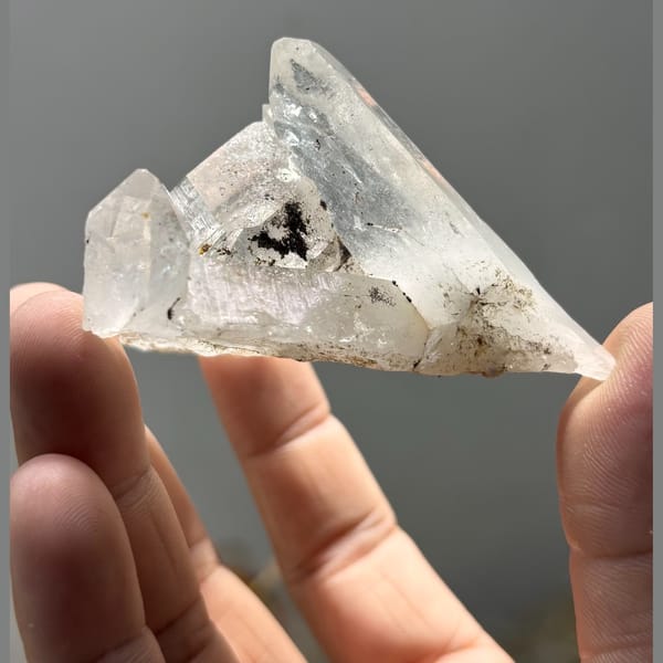Quartz crystal from Tibet, China, natural mineral specimen, photo 1 of 5
