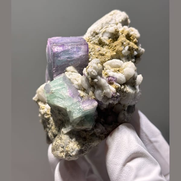 One-of-a-kind fluorite crystal specimen from Hunan, China, photo 4 of 5