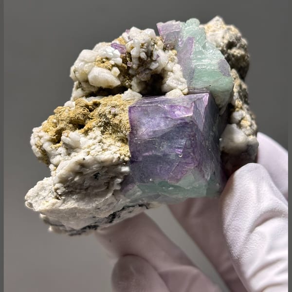 Fluorite crystals with quartz from Hunan, natural mineral for display, photo 5 of 5
