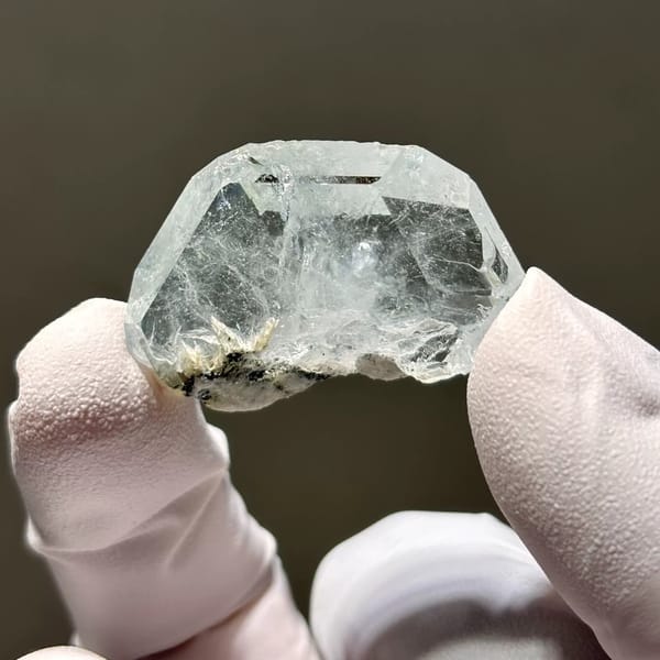 Clear pale blue Xuebaoding aquamarine crystal — alternate view