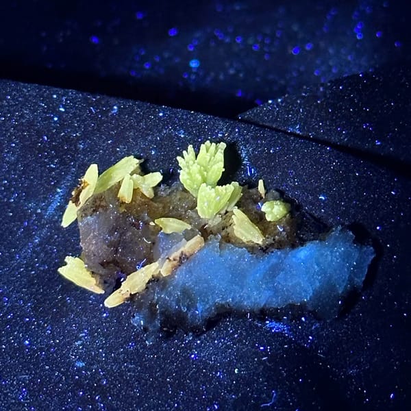 Lime-green pyromorphite tufts on white quartz matrix from Guangxi, China, top view