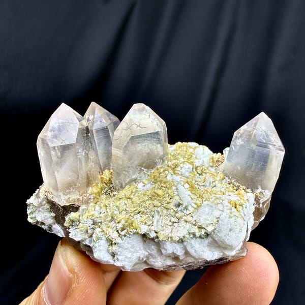 Gradient smoky quartz points on feldspar and mica from Yunxiao, Fujian, China, reverse side