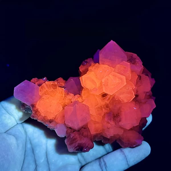Clear quartz points with prismatic calcite from Fujian, China, second angle