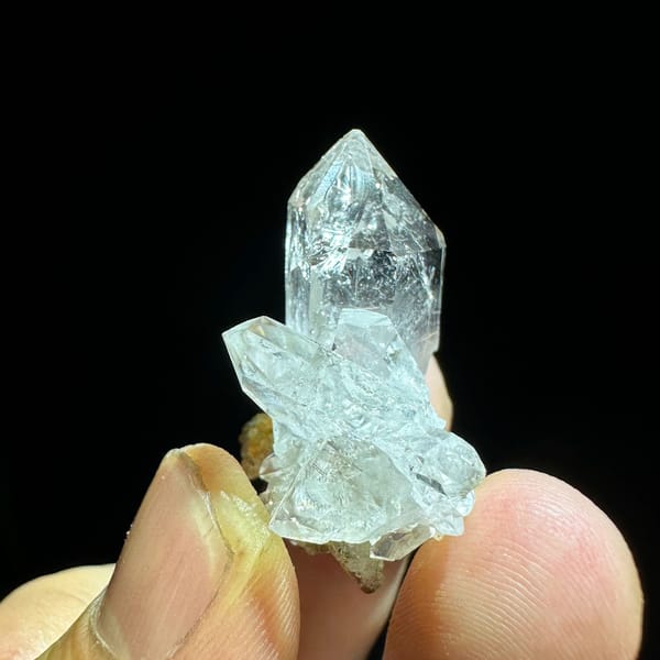 Water-clear window-faced diamond quartz crystal from Sichuan, China, top view